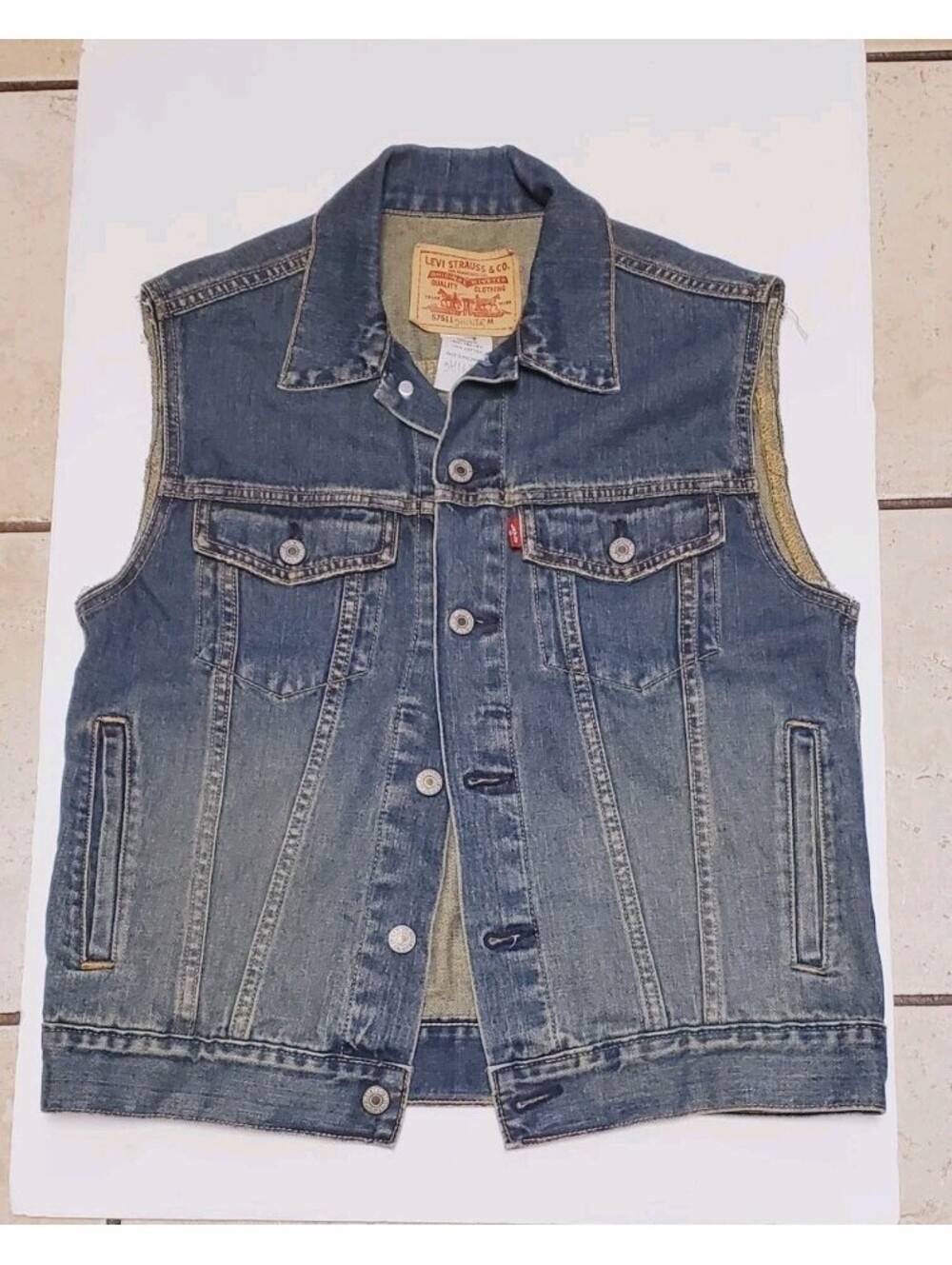 Levis Womens Jean Vest 57511 Size M Wash Denim Trucker Blue Button Front